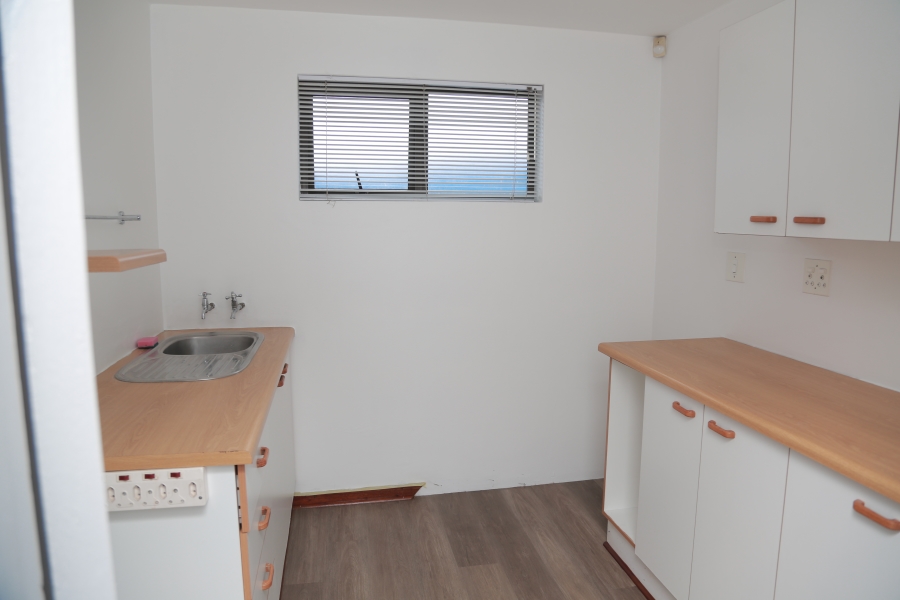 To Let commercial Property for Rent in Beacon Bay North Eastern Cape